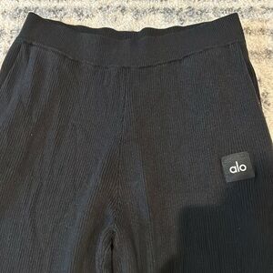 Alo knit high waist salana wide leg pant; black- size medium
